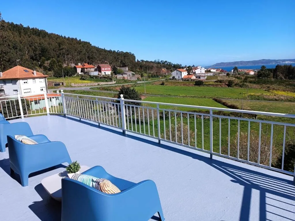 Terraza de Casa do Rancho con vistas, ideal para una mariscada al aire libre